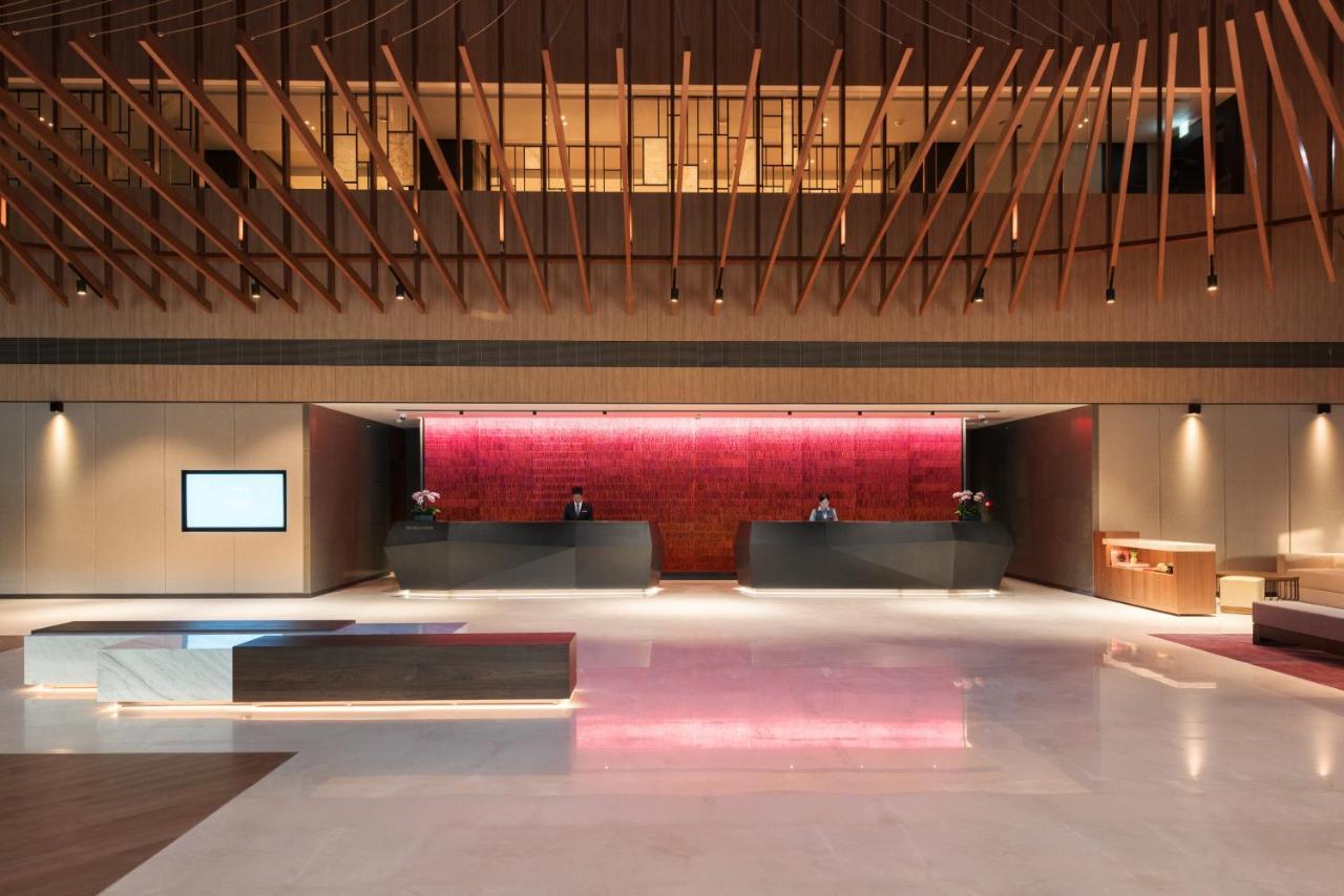 Crowne Plaza Tainan By Ihg Ξενοδοχείο Εξωτερικό φωτογραφία The lobby of the hotel