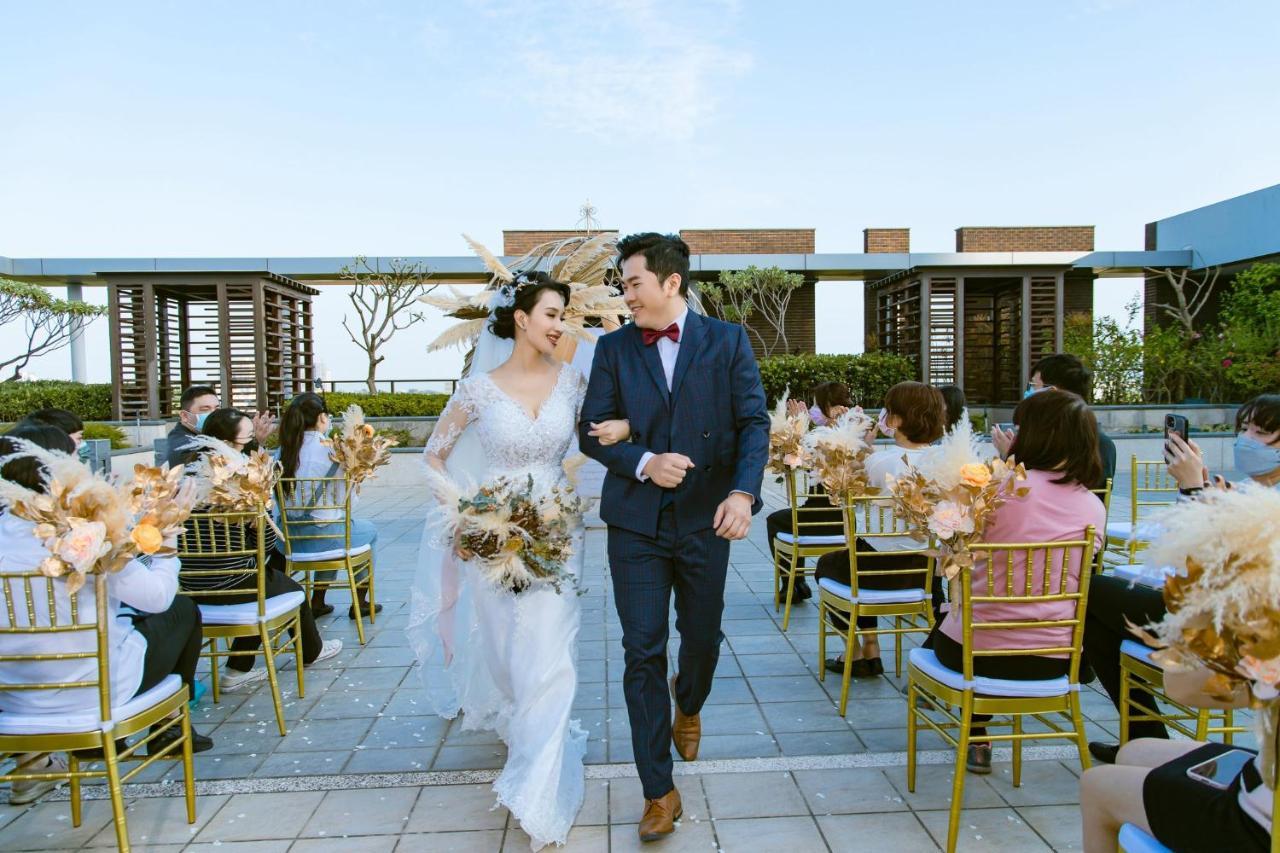Crowne Plaza Tainan By Ihg Ξενοδοχείο Εξωτερικό φωτογραφία A wedding in Vietnam