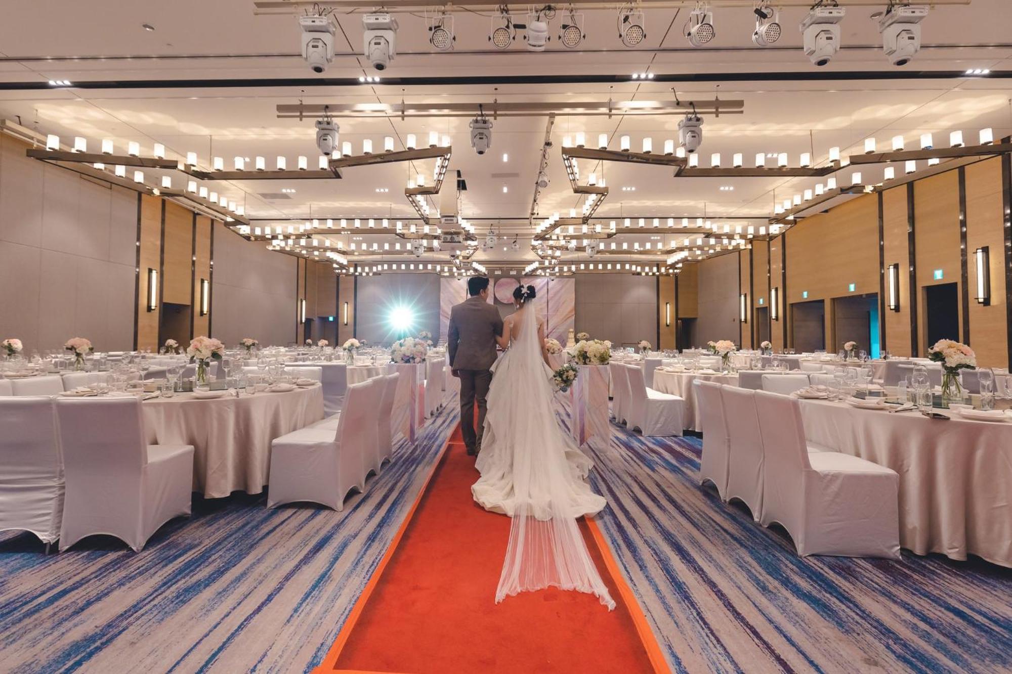 Crowne Plaza Tainan By Ihg Ξενοδοχείο Εξωτερικό φωτογραφία Wedding reception at the Grand Ballroom